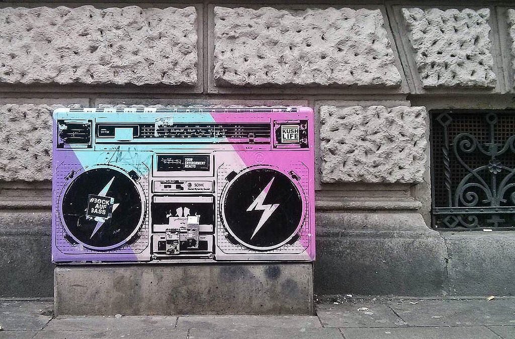 Another Scratch In The Wall torna in radio! Seguiteci su Radio Lombardia (con una puntatina su Radio Popolare)