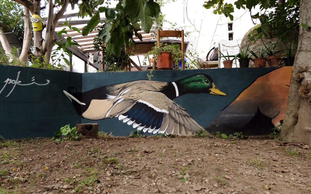 “Quello che c’è, Quello che rimane”: ad Abbiategrasso il bestiario illustrato di Poki ci ricorda che la vera bestia è l’uomo