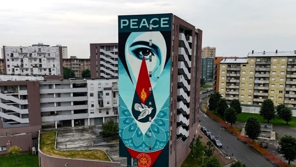 Murale obey milano