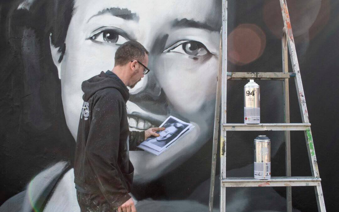 L’appello per salvaguardare i murales dell’ex caserma Mameli di viale Suzzani a Milano